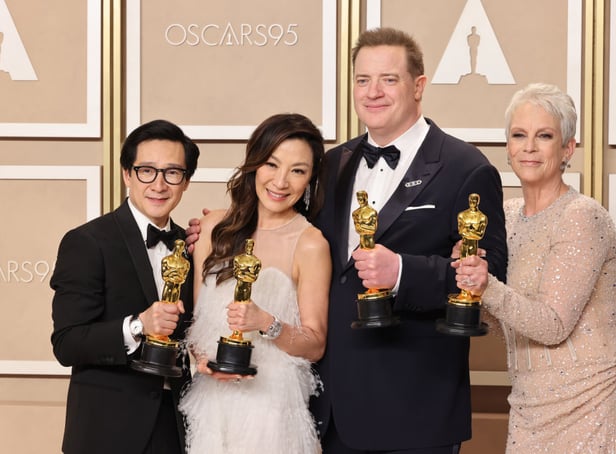 <p>Ke Huy Quan, Michelle Yeoh, Brendan Fraser and Jamie Lee Curtis at the Oscars 2023</p>