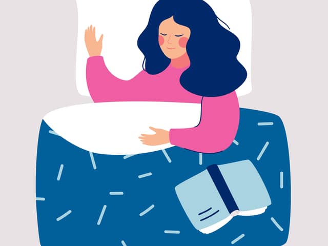 Reading is the most popular bedtime ritual, research found (photo: Adobe)