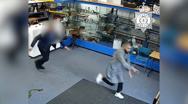 Thieves caught on camera robbing a jewellery store in East Sussex