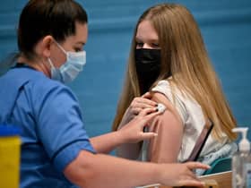 Teenager Eve Thomson receives a Covid-19 vaccination in Barrhead, Scotland (Photo: Jeff J Mitchell/Getty Images)