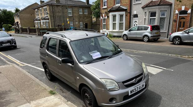 Residents rave about ‘Britain’s politest parking note’ as anonymous author makes hilarious request  