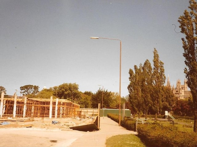 The city's new law courts under construction in 1985.