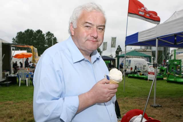 Exhibitor Donal Cronin cools down with some ice-cream. TT30-131JS