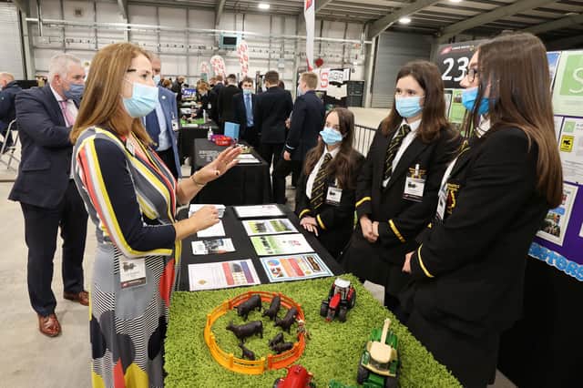 28/10/21 McAuley Multimedia REPRO FREE..Judges speak to pupils from Magherafelt High who are competing for a place in the next final of the ABP Angus Youth Challenge .Pic Steven McAuley/McAuley Multimedia