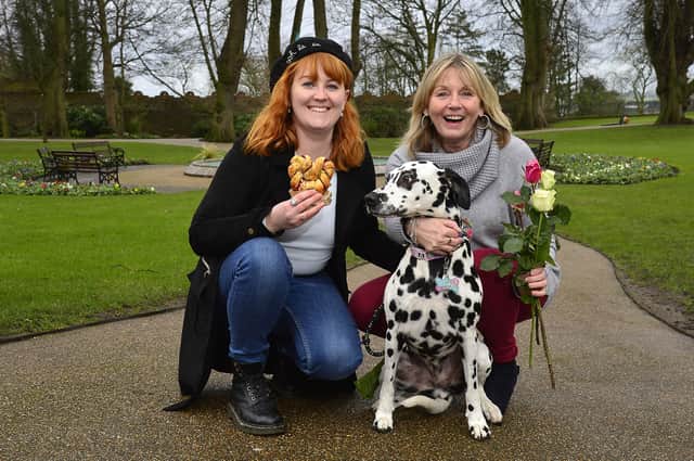 Ald Amanda Grehan, Lisburn & Castlereagh City Council’s Development Committee Chair (right), joins owner of Lisburn’s Blixt Bakery Zara Shiels and Daisy the Dalmatian to launch the upcoming Valentine’s Day Market. Scheduled to take place at Castle Gardens, Lisburn from 10.00am - 2.00pm on Saturday 12 th February, the market will give shoppers the opportunity to support local independent producers including artisan food and drink traders, food trucks, and crafts as well as offering free entertainment and crafting for children. For more information visitwww.visitlisburncastlereagh.com.