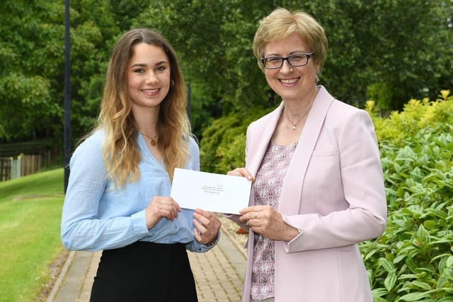 Erin Henderson (Belfast) received the Vaughan Trust Award presented to the top first year student on the Honour’s Degree in Equine Management programme. Erin received her award from Olwen Gormley (Vaughan Trust) at the CAFRE Enniskillen Campus graduation ceremony.