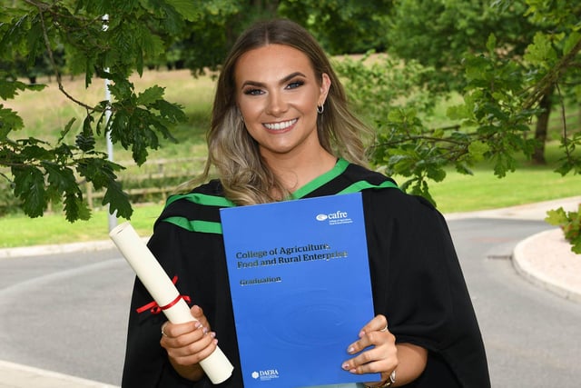 Rachael Sinton (Tandragee) was awarded the Society of Dairy Technology Prize and Certificate (NI Branch) in recognition of her dairy-related achievements. Rachael graduated from CAFRE Loughry Campus with a BSc (Hons) Degree in Food Technology.