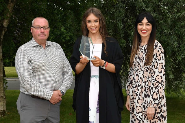 Eimear Hunter (Armagh) was presented with the Dunbia Prize for achieving the best performance in the Meat Technology module. Eimear was presented with her award by Victor Hazelton and Sarah Stewart (Dunbia) when she graduated with a National Diploma in Food Science and Manufacturing Technology at the CAFRE Loughry Campus event.