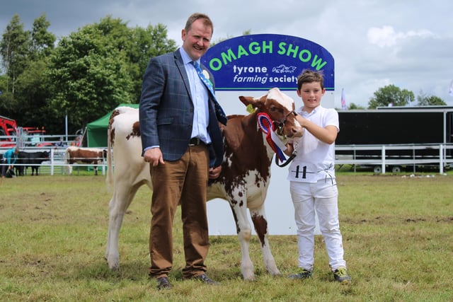 Reserve in the Junior Class at Omagh was Oliver Booth, pictured with judge Wallace Gregg.