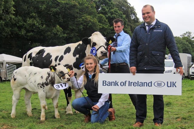 Issac Ward and Bethany Orr exhibited the Briish Blue champion Oak Tree Lolly at the Randox Antrim Show. Included is Richard Primrose, Bank of Ireland, sponsor of the breed championship at the Randox Antrim Show. Picture: Julie Hazelton/McAuley Multimedia