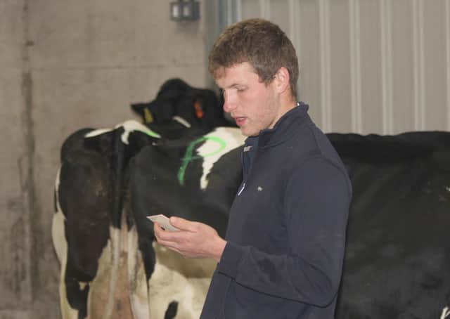 Robert Stewart, Portaferry, giving the reasons for his placings during the NI Holstein Young Breedersâ€TM Clubâ€TMs stockjudging competition in Bangor.