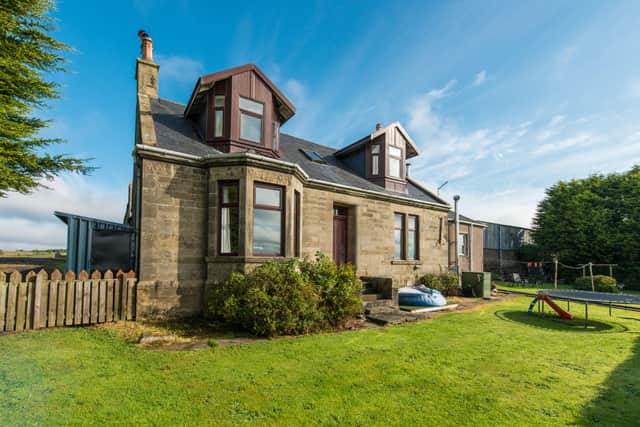 The farm’s location, half a mile from the popular village of Slamannan and close to the main motorways of the Central Belt, offers a highly convenient setting, close to Stirling, Glasgow and Edinburgh