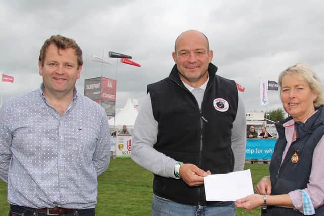 The NI Aberdeen Angus Club has presented a cheque for £500 to club member and Ulster and Ireland rugby ace Rory Best, who recently completed a 180 mile walking challenge from Daisy Lodge in Newcastle, County Down to Cong in County Mayo. The 8-day trek has raised £700,000 towards the building of Cancer Fund for Chidren’s new Daisy Lodge facility in County Mayo. Picture: Julie Hazelton