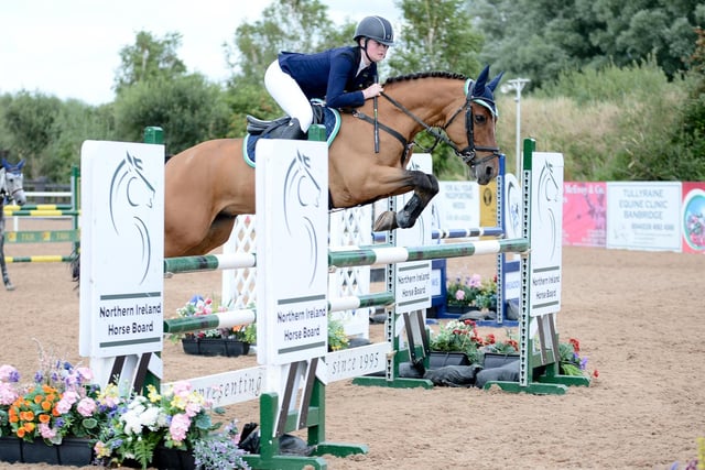 Alex McMaster riding Aghalaan Brexit, winners of the 148 1.10m