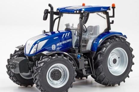 The New Holland T6 tractor returns to the Britains range in a beautiful Blue Power version. This includes the most up-to-date decal in the New Holland range with big tread tyres, front counterweight and a tow hitch which is compatible with other 1:32 scale Britains models. In a moulded, durable plastic, this model is suitable for indoor and outdoor play. RRP - £26.99. Suitable for ages 3+. Stockists – Smyths, Independent Toy Stores, New Holland Dealers and Amazon (after 3 months)