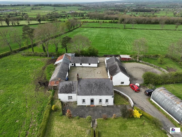 The farm comprises a beautiful detached traditional four-bedroom farmhouse, which is exquisitely poised within a traditional courtyard comprising stone outbuildings and stables.
