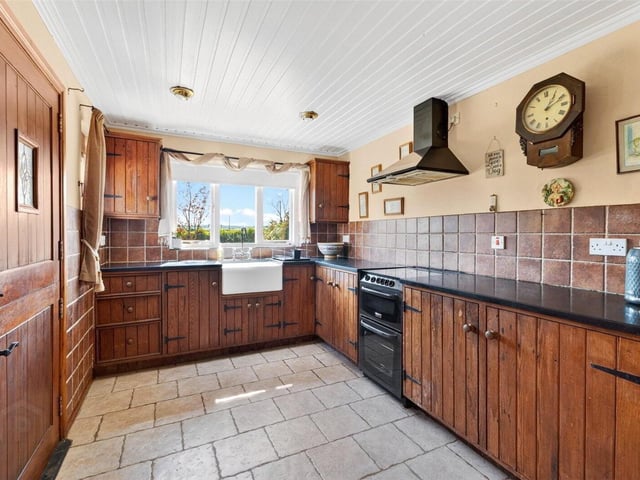 'The Haven', 31 Halfpenny Gate Road Moira, Lisburn, BT67 0HW 2 Bed Detached Bungalow