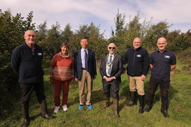 Dr Michael and Judy Meharg welcomed Consul General Mr Li Nan, Mayor of Antrim and Newtownabbey, Councillor Henry Cushinan, Gerry Darby and Gary McErlain of Lough Neagh Partnership, to a visit of Forthouse Farm, where they saw the achievements of the Lough Neagh Group Farm Schemes which are managed by the Lough Neagh Partnership and funded under the Department of Agriculture, Environment and Rural Affairs (DAERA).
