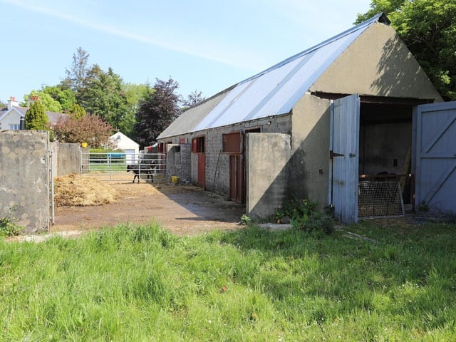 "Laureldeane", 37 Kilrea Road Garvagh, BT51 5LR 4 Bed Detached House with Small Holding