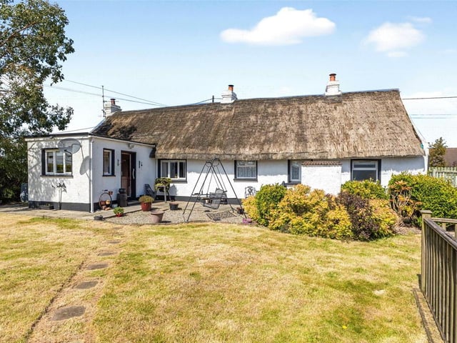 'The Haven', 31 Halfpenny Gate Road Moira, Lisburn, BT67 0HW 2 Bed Detached Bungalow