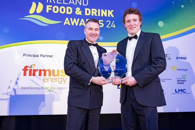 Milgro ONiT!'s crispy onions collected the Best Small Company Product Award.