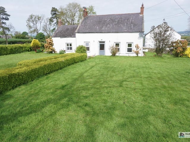 The farm comprises a beautiful detached traditional four-bedroom farmhouse, which is exquisitely poised within a traditional courtyard.