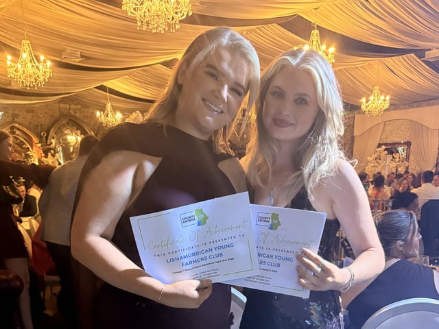 Rachel Crawford and Georgia Kidd from Lisnamurrican YFC received first place men’s tug of war and first place Build It competition certificates.