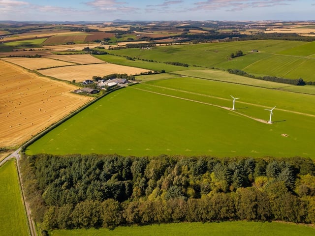 Lendrum Farm is an exceptional agricultural property with a superb five-bedroom farmhouse, productive land, an extensive range of farm buildings, a bothy and renewable energy assets, all situated in the heart of Aberdeenshire’s renowned agricultural region.