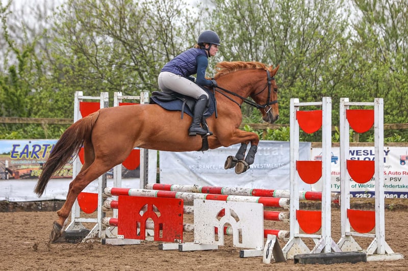 kate Spence jumping Cleo at the training show. (Pic: Lyndon McKee Photography)
