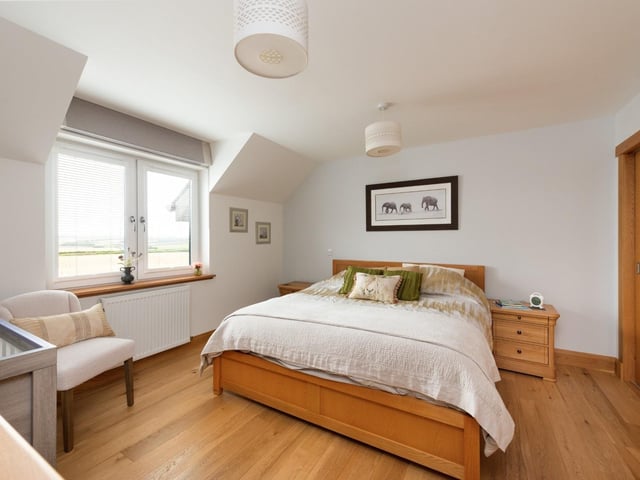 Lendrum Farm is an exceptional agricultural property with a superb five-bedroom farmhouse, productive land, an extensive range of farm buildings, a bothy and renewable energy assets, all situated in the heart of Aberdeenshire’s renowned agricultural region.