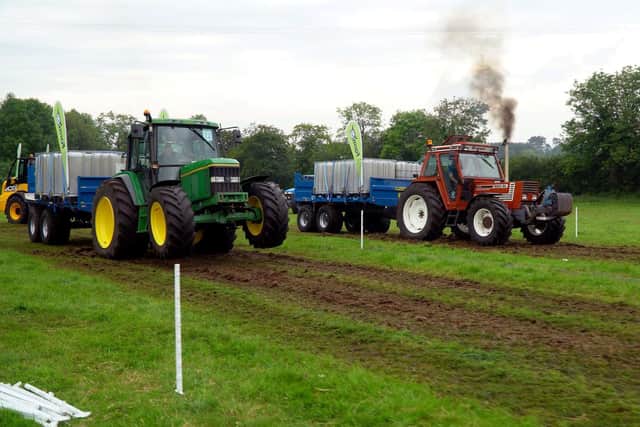 FarmFLiX announce return of On The Pull for 2023. An image from the event last held in 2019.