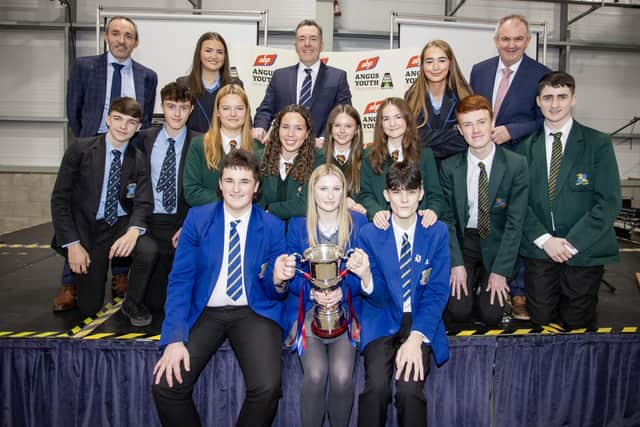 The 2023 ABP Angus Youth Challenge finalists pictured at the awards ceremony held in the Logan Hall, Balmoral Park last year. Celebrating with them are from left Brian Dooher, Chief Veterinary Officer for NI at the Department of Agriculture, Environment & Rural Affairs; Charles Smith, General Manager of Certified Irish Angus and George Mullan, Managing Director of ABP in Northern Ireland. (Pic: McAuley Multimedia)