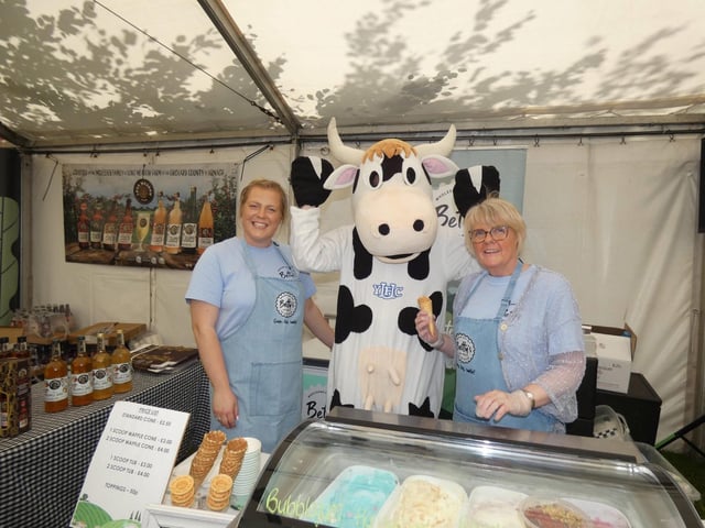 YFCU Moo visiting Betty’s Ice Cream