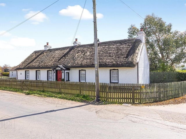 'The Haven', 31 Halfpenny Gate Road Moira, Lisburn, BT67 0HW 2 Bed Detached Bungalow