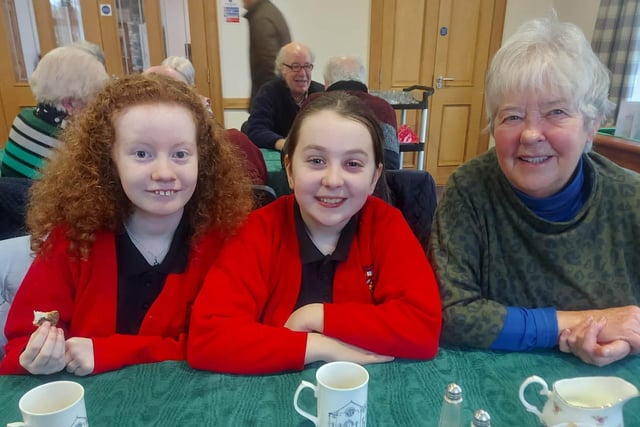 Enjoying the Meet and Munch Club Bushmills Christmas dinner held in the Hamill Hall, Bushmills. Pupils from Bushmills Primary school also attended.  Picture Jemma McLaughlin /McAuley Multimedia
