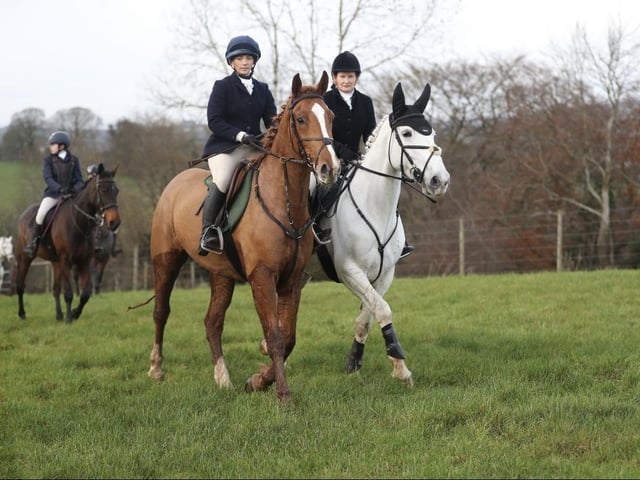 Karuna Gourley and Rosie O'Neill on the way home. (Pic: Holestone Farmers Bloodhounds)