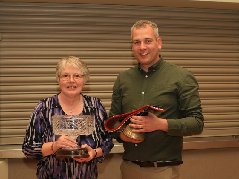 Lorna Forde, presented by chairman Shane McDonald the Danske Bank Male of the Year, Cow Bell winner for Mullynock Scorpio.