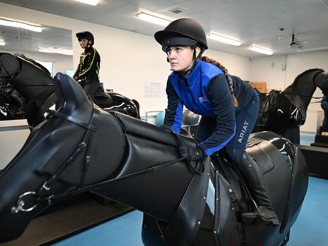 Displaying her skills on the Equine Racing Simulator within the Rider Performance Hub was Level 3 Equine Management student Tiarna Hodgson (Ballymena).