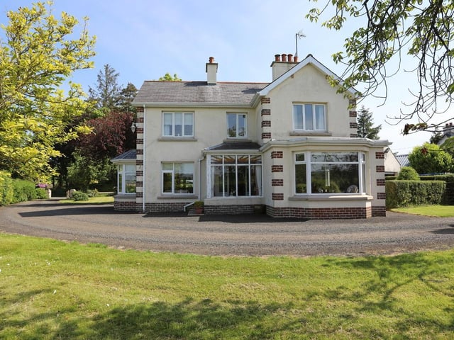 "Laureldeane", 37 Kilrea Road Garvagh, BT51 5LR  4 Bed Detached House with Small Holding