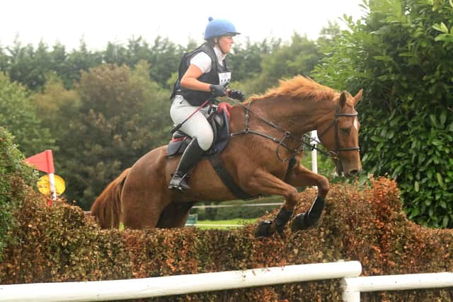 Rosey Herron and Solitaire Rusty Brown won a very competitive EI100 (J) clas at Vesey Lodge.