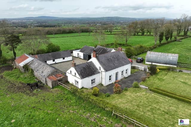 This outstanding circa 65.6 acre farm benefits from significant road frontage and comprises top quality, highly fertile arable quality lands.