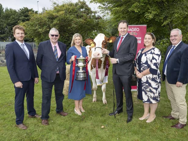 Launching the 2023 Diageo Baileys Champion Cow Competition the Irish Minister for Agriculture Charles McConalogue T.D. at the Baileys Factory in Dublin. Pictured with him from left are Jonny Lyons Chairman Holstein NI; John Martin Secretary Holstein NI; Aoife Murphy Director Ingredients Tirlán; and Robert Murphy Head of Baileys Global Operations.Pic: www.forphoto.ie