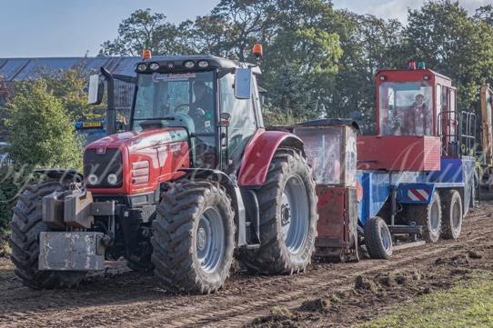 Tractor Pulling