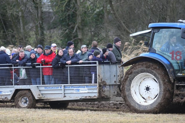 Getting a lift at the Mullahead Ploughing match. Picture: Steven McAuley/Kevin McAuley Photography Multimedia