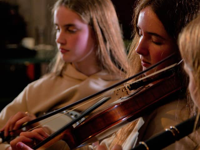 A new video is available to watch now featuring the young musicians who took part in a residential weekend on Rathlin Island as part of Causeway Coast and Glens Borough Council’s successful Shared Music of Dalriada project.