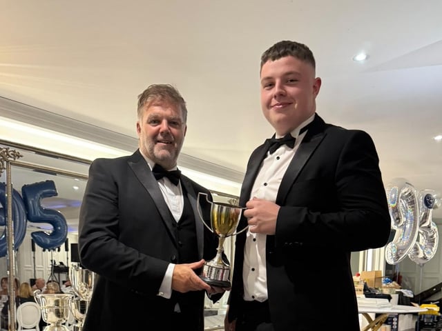 Philip Speers receiving the award for best beef stockjudging.