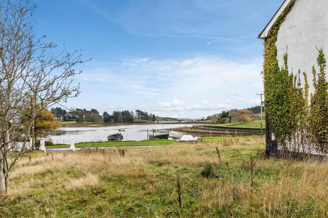 Situated amongst the Drumlin Hills, the land is located on the shores of Strangford Lough with spectacular panoramic views over the lough and surrounding County Down landscape. Image: www.savills.com