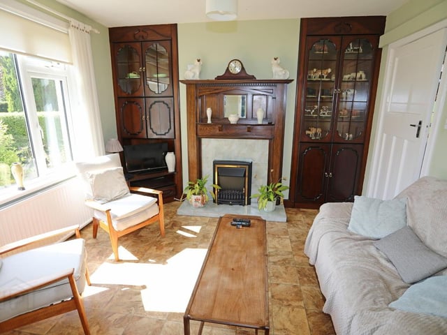 "Laureldeane", 37 Kilrea Road Garvagh, BT51 5LR  4 Bed Detached House with Small Holding