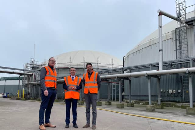 DAERA Minister Andrew Muir pictured during his visit to the Stream BioEnergy Tully Biogas plant, Ballymena with Kevin Fitzduff Co-Founder and Managing Director of Stream Bioenergy and Chief Operating Officer Morgan Burke.