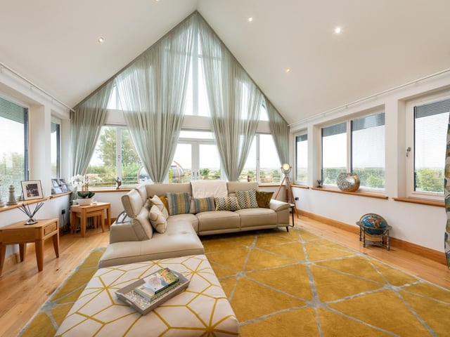 Lendrum Farm is an exceptional agricultural property with a superb five-bedroom farmhouse, productive land, an extensive range of farm buildings, a bothy and renewable energy assets, all situated in the heart of Aberdeenshire’s renowned agricultural region.